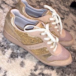 GUESS SNEAKERS